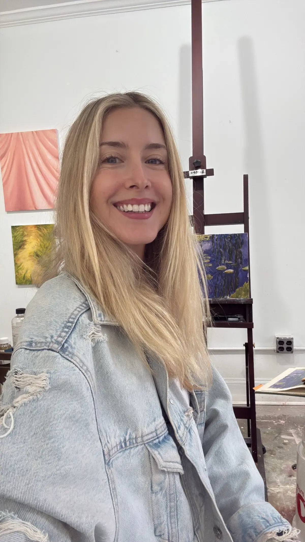 For any new people here I want to introduce myself. I’m an artist in NYC. Here is some of my latest work. I paint in oils, acrylics, watercolors and sculpted materials. I do abstracts, illustration and sculpture. I have a small paint box studio in midtown and make whatever I want. It’s the best! I was not always an artist though - I started randomly taking a painting class at 26 and kept at it. (Im 40 now ) but I believe we are all creative and dedicating some time to a craft is all you need to be an artist 🩷 #artist #nycartist #artistsoftiktok #creativelife 