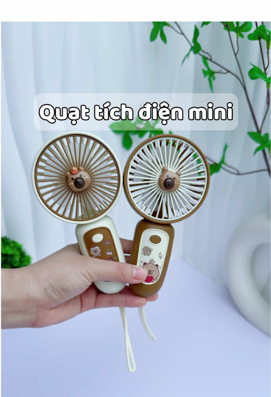 Quạt tích điện mini cầm tay capybara siêu dễ thương. Nhỏ xinh mang đi khắp mọi nơi 😊 #quatcamtay   #quattichdienmini  #quatmini  #quattichdien  #foryou 