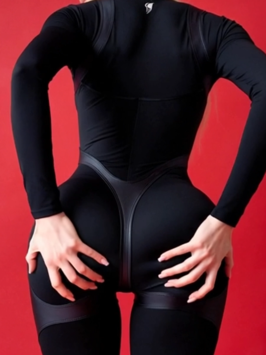 The ideal suit and many other favorite items that are ALWAYS sold out are back in stock!  🔥 Visit our website! #bonafide 