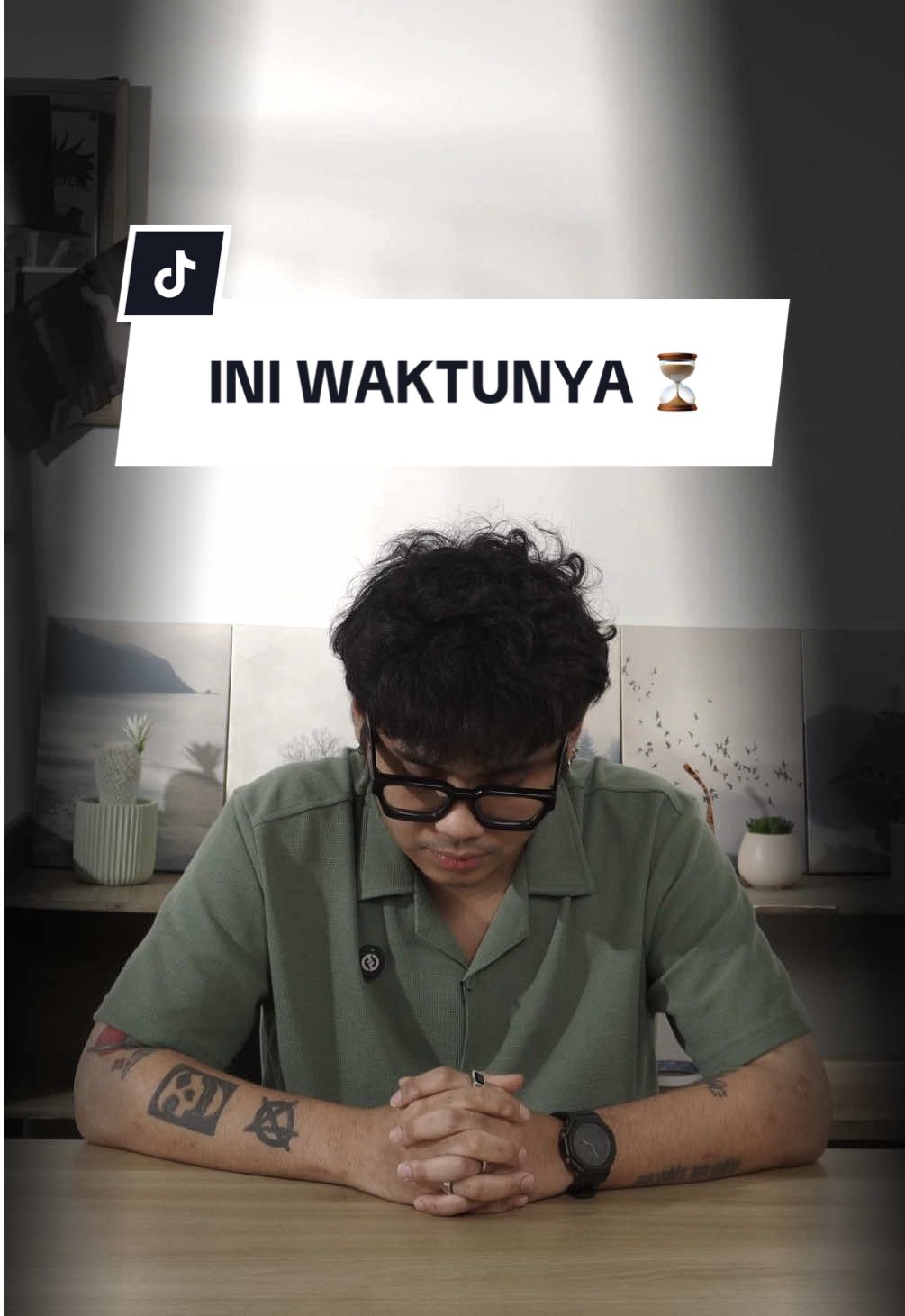 Warna hijau yang nenangin dan desain yang minimalis. Sagae H Green, simple tapi berkarakter  🍃 #craftedwithcare #matsuda #kemeja #kemejapria #kemejaviral 