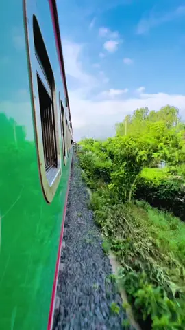 #traintravel ট্রেনের জানালা দিয়ে এমন প্রাকৃতিক দৃশ্য দেখতে তোমার কেমন লাগে? #trainvideo #railway #train #weather 