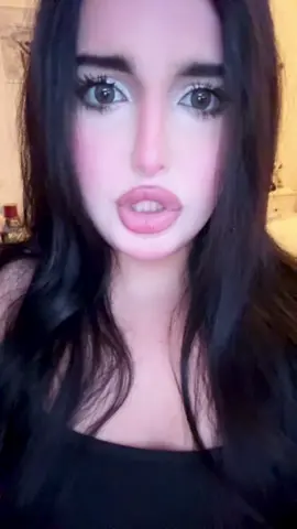 #fyp #kuwait #viral #explore بموت يضحك الصوت😭