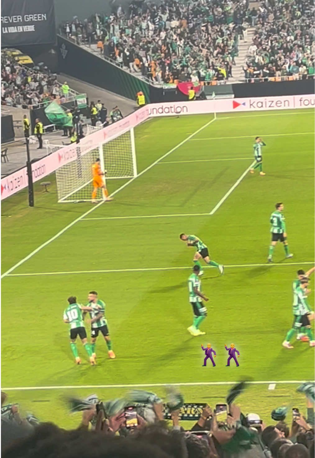 #realbetis #olimpiquelyon #europaleague #sevilla #magia 