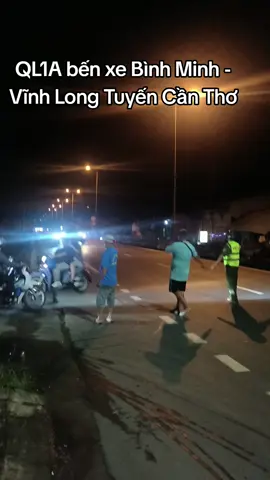Nước ngập khúc bến xe Bình Minh - Vĩnh Long Tuyến Cần Thơ  #nuocngap #lulut #hot  #huongdan  #xuhuong #viralvideo #mientay #sông #binhminh  #phuongtrang #bão #cantho #vinhlong #ql1a #tintuc 