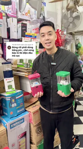 Trả lời @ngoc le dạ đèn pin dùng bằng pin con thỏ đại sẽ tiện hơn và không cần phải sạc khi trong vùng bão lũ #denpin #denpinsieusang #bão 