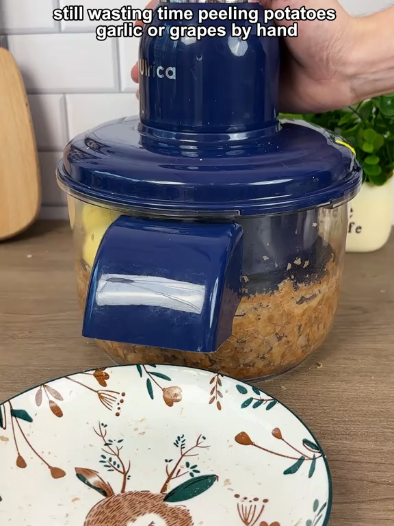 جهاز تقشير الثوم والعنب والبطاطس حصريا لدي المنزل دوت كوم - كمية محدودة - خصم 50% - توصيل جميع المحاظات - معاينة عند الاستلام - اطلب الآن