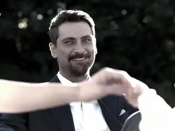 ماكنت لعيونك ضوى؟ - غريب في المرآة #explore #onurtuna #aynadakiyabancı #fyp #اكسبلور 