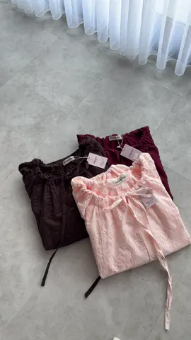 MEZO — in shade yellow, milo, sugar pink & maroon launching : 9 nov jam 09.00 Wib