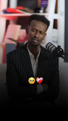 farxada waa dareen  la ma tali karo lkn murugada wax la jili karo ma ahan 🥺❤️‍🩹