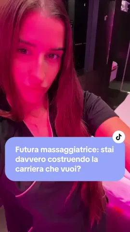 arriva sempre un momento in cui devi scegliere: continuare a fare un lavoro che non ti soddisfa o capire davvero chi  vuoi diventare e scegliere la tua strada  #massaggi  #operatricibenessere  #formazioneprofessionale  #vitadimassaggiatrice