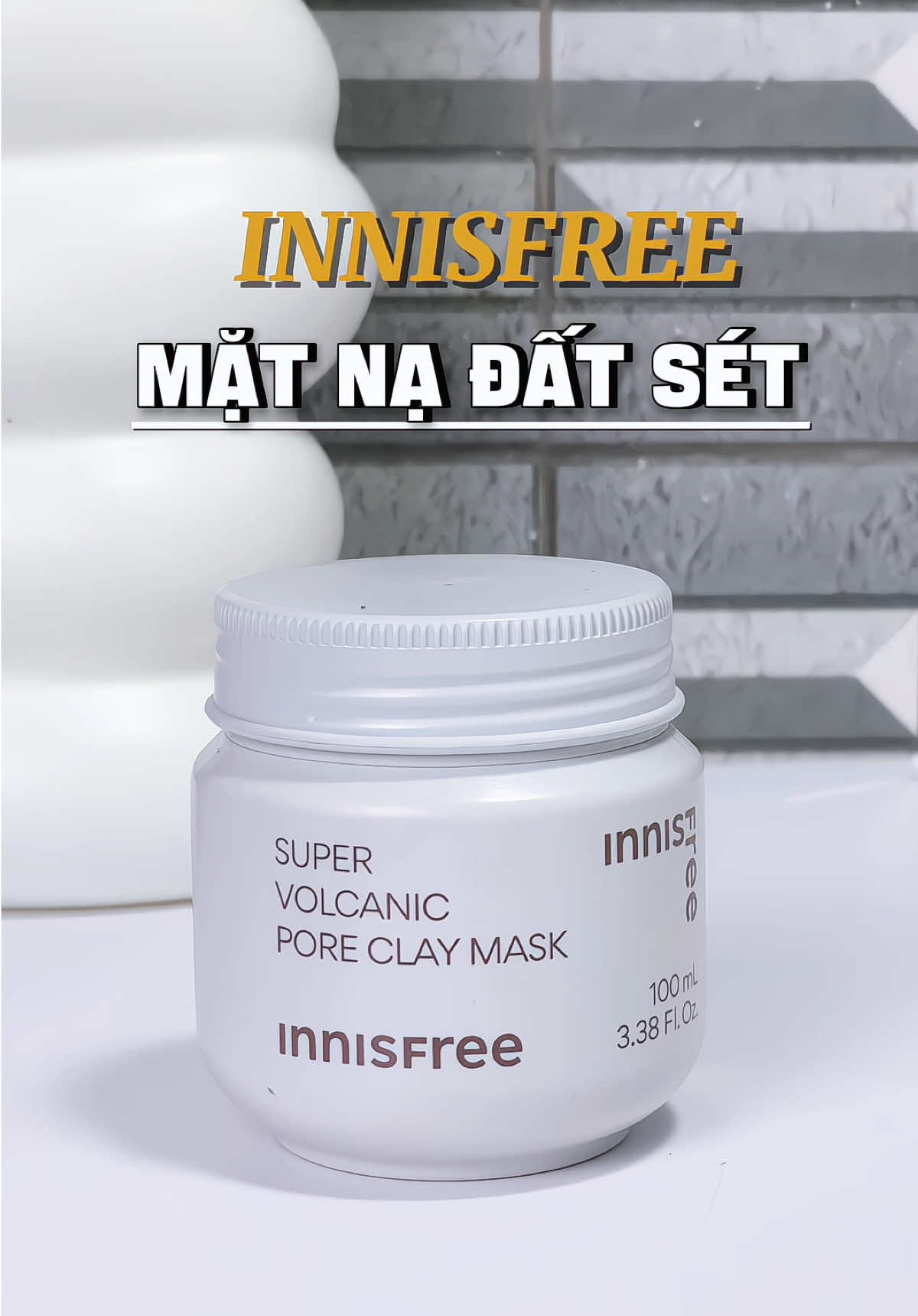 Mặt nạ đất sét cải thiện dầu thừa và mụn đậu đen, se khít lỗ chân lông mà mí Bà không nên bỏ qua! #matnadatsetinnisfree #innisfree #chamsocda #xuhuong #lienlanreview  @🎀 𝑀𝑒̂ 𝒰𝓃𝒷ℴ𝓍 ℛℯ𝓋𝒾ℯ𝓌🍓  @🎀 𝑀𝑒̂ 𝒰𝓃𝒷ℴ𝓍 ℛℯ𝓋𝒾ℯ𝓌🍓  @🎀 𝑀𝑒̂ 𝒰𝓃𝒷ℴ𝓍 ℛℯ𝓋𝒾ℯ𝓌🍓 