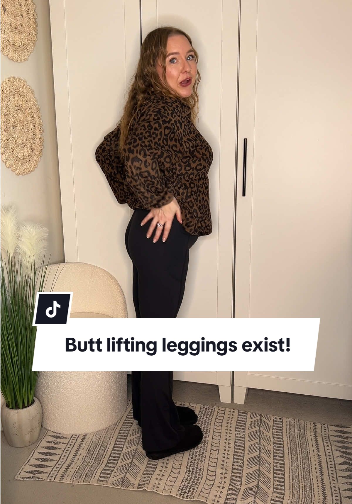 RUN 🏃🏼‍♀️ they won’t be this low price for long!  @Halara Wardrobe #halara #buttliftleggings #leggings #tiktokmadebuythis #blackfriday 