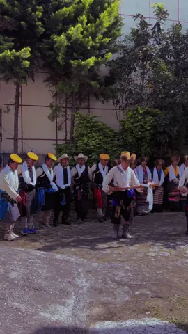 शेर्पाहरूको सरल जीवनशैली, बौद्ध धर्ममा आधारित रीतिरिवाज र कठोर परिश्रमले शेर्पाहरूलाई संसारभर चिनाएको छ। The Sherpa’s simple lifestyle, Buddhist-based customs, and hard work have made them known around the world.  #lhoser #fu #pul #sherpa #culturetiktok @LHA_MU @Pemba Diki Sherpa @@phura Sherpa @chhiring311 @pasang5555 @PASANG.0 @Pasang Tendi Sherpa @Ang Futi Sherpa505 @Angsonamsherpa36 @Sherpa ang🇨🇭🇦🇹🇪🇺 @ཕུར་བ་ཤེར་པ། @C.D.S @nawangrinjisherpa5 @nawangsherpa345 