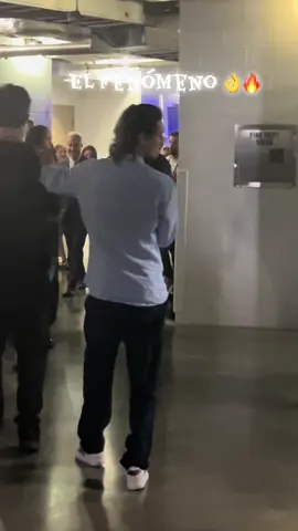 Messi preparándose para entrar en acción, otra faceta hablando de business  #messi #intermiami #messifan #Soccer #miami 