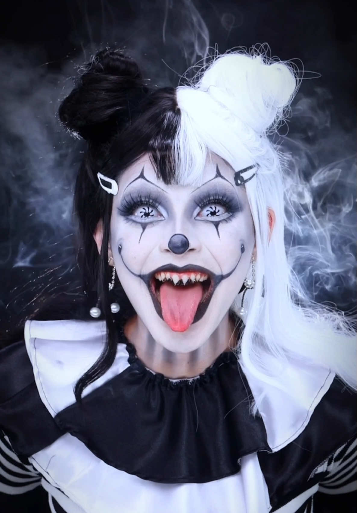 Had to make another one! 👻 • #clownmakeup #trend Ib: @Rafael Santos  