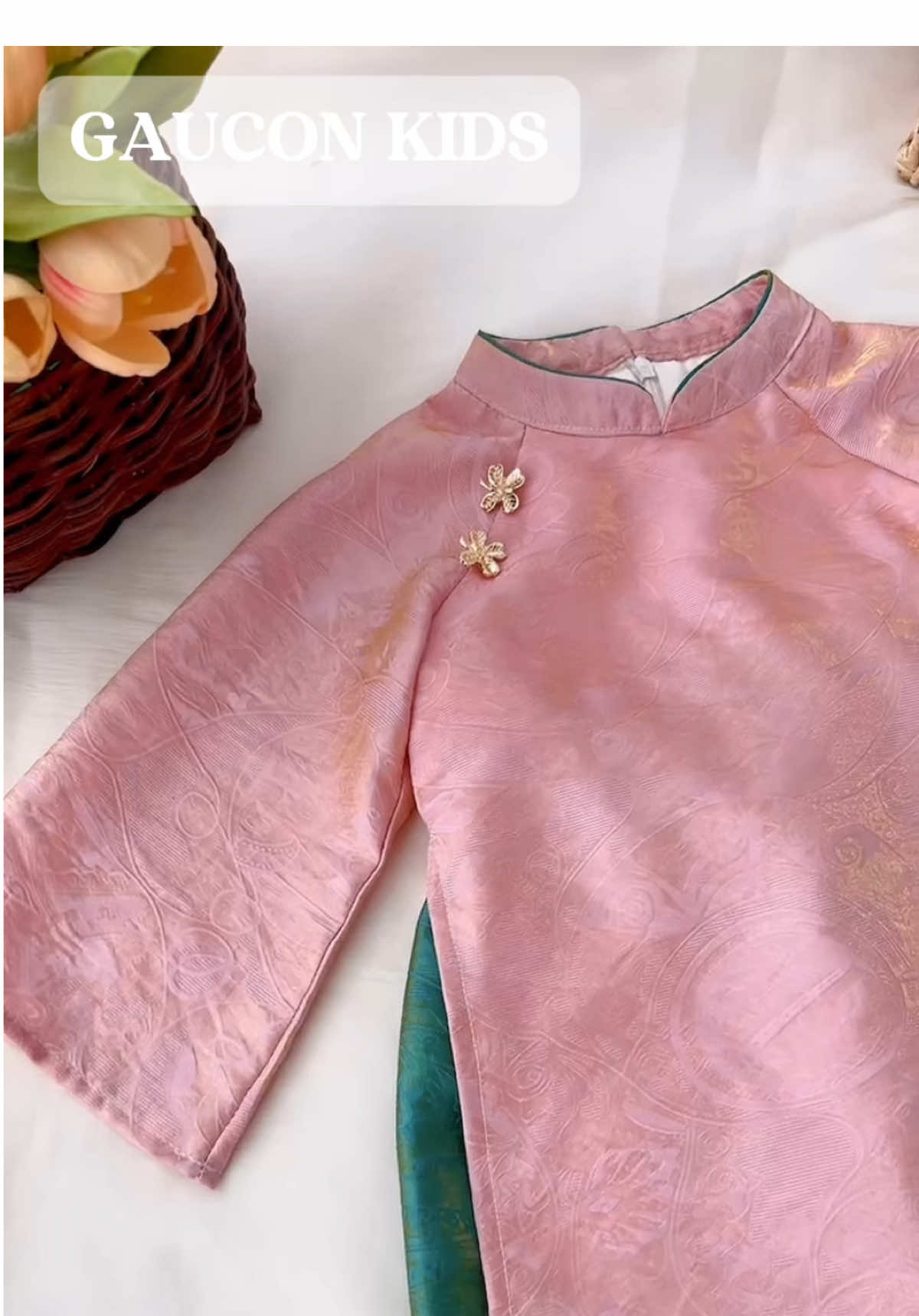 Đẹp mà đằm thắm, tinh tế nhưng không nhạt nhoà 🌷#aodaichobe #aodai #aodaibegai #gauconkids #aodaitetchobe 