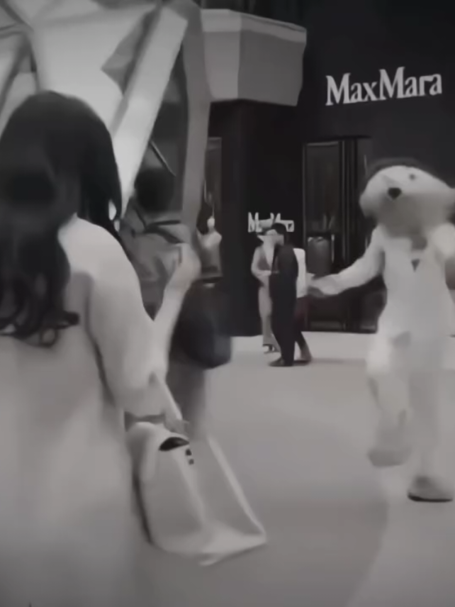 اضم الذكريات الى طرت#متابعه_ولايك_واكسبلور_فضلا_ليس_امر #مجرد________ذووووووق🎶🎵💞 #شيلات#الشعب_الصيني_ماله_حل😂✌️ 