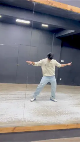 Solo🫶💪 #FYP #trend #bollywood #viral #dance  @Flexible Dance School 