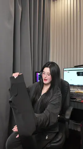 Chỉ cần anh nói nhớ em thoi, mấy con bạn em không thành vấn đề 🦥#nguyễnthihaibigsize #bigsize #legingbigsize 