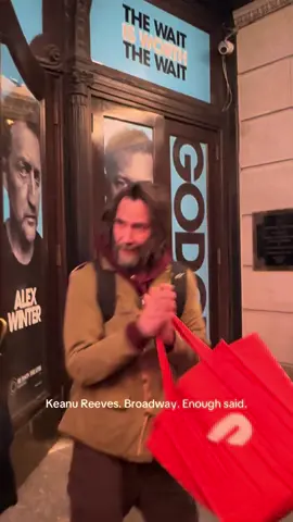 Keanu Reeves in Broadway, New York #keanureeves #newyork #broadway #waitingforgodot #usa