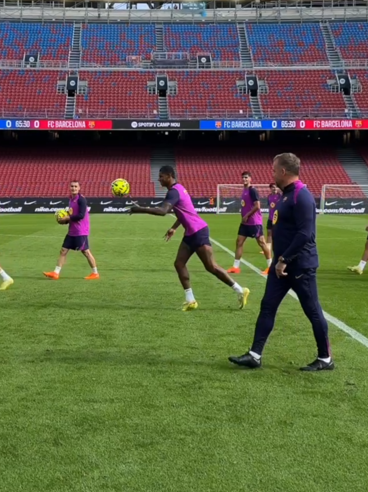 Family day at Spotify Camp Nou 💙❤️ #fcbarcelona #barçaontiktok #barcelona #deportesentiktok #SpotifyCampNou