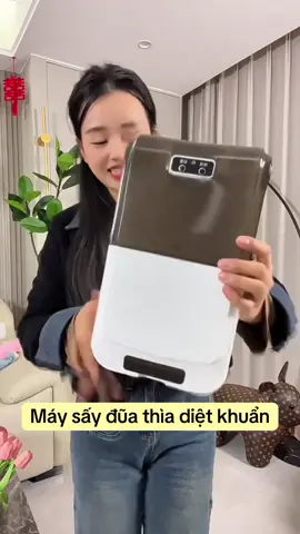 Máy sấy đũa thìa diệt khuẩn tiệt trùng bằng tia UV cao cấp, chống nấm mốc an toàn cho sức khoẻ, cắm điện USB bảo hành 2 năm #maysayduathia #giadungtienich #giadungthongminh #xuhuong #trending 