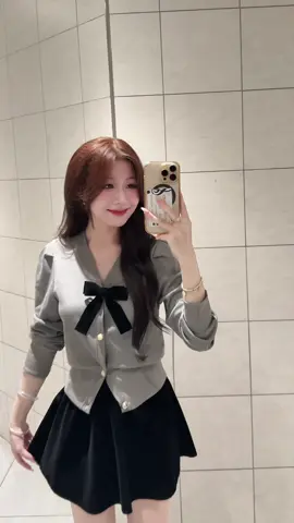 Nay diện set xinh iu nha