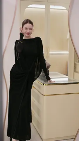 Dự là lên đồ cho mùa tiệc thật sang 🖤 #thoitrangcongso #xuhuongtiktok #emol 