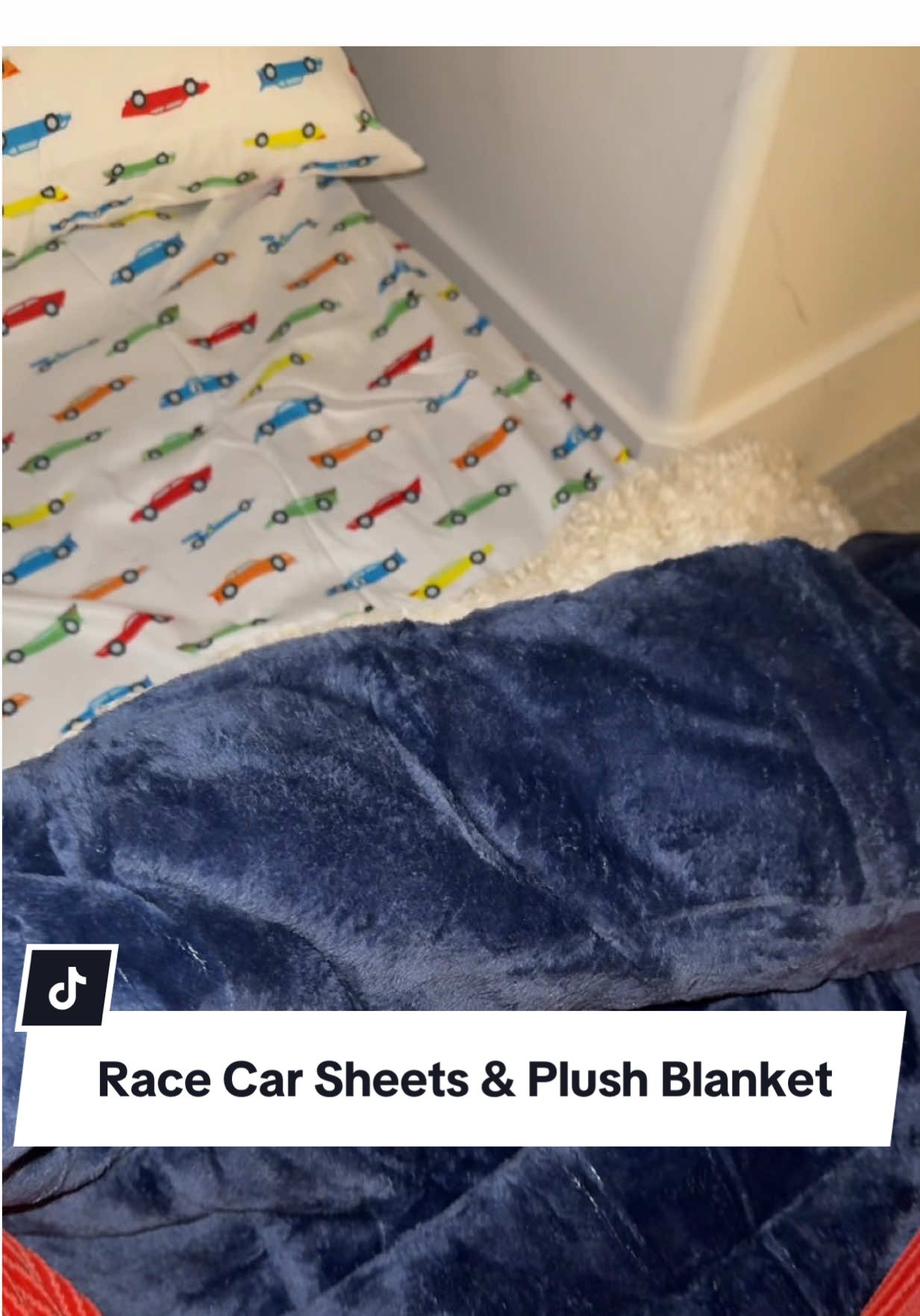 Oscar got new bedding! Race Car Sheets & Warm Fleece Comforter! #spotlightfinds #grandopeningbfcm #tiktokshopcreatorpicks #tiktokshopblackfriday #tiktokshopcybermonday 