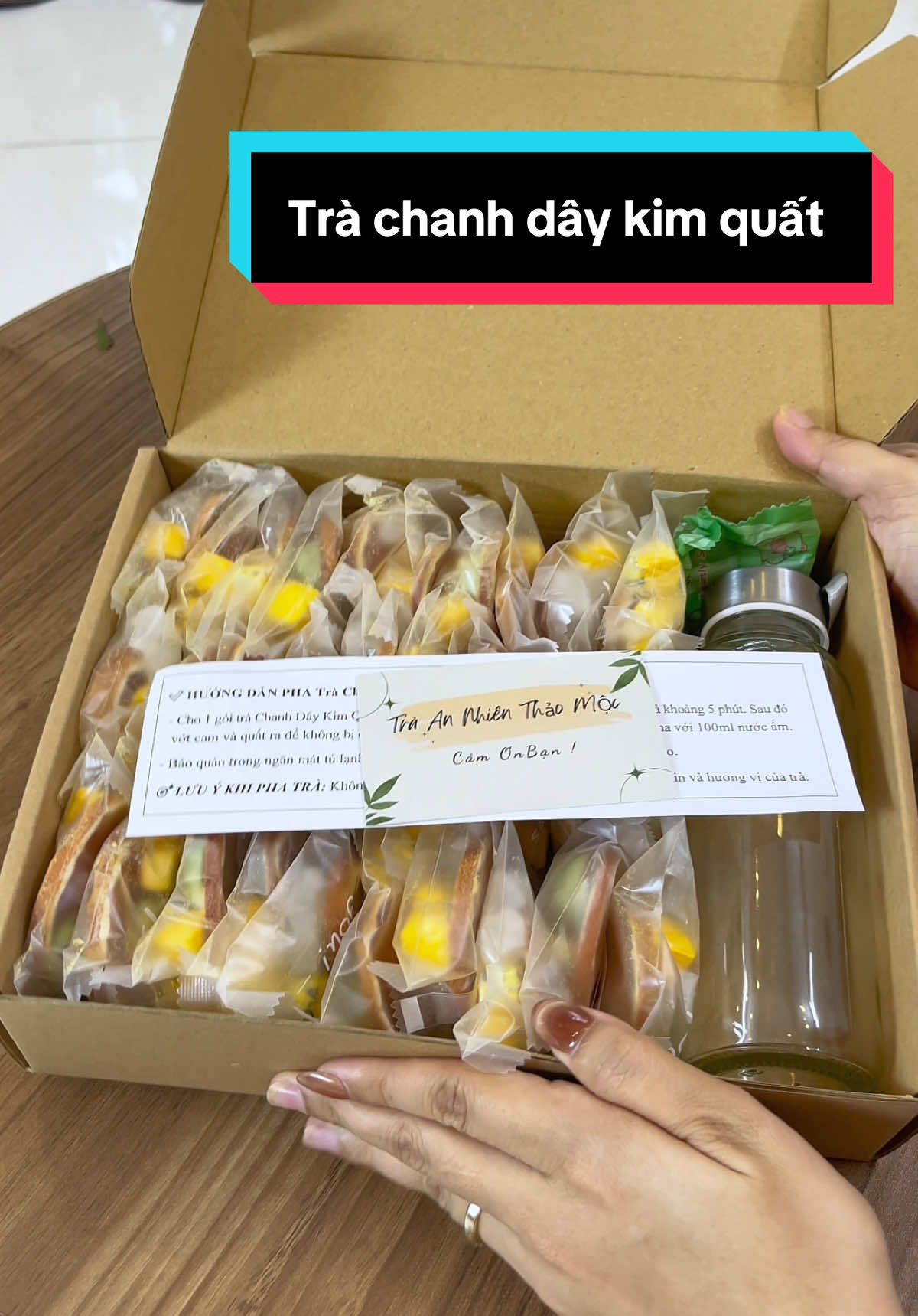 1 hộp trà 30 gói được tặng thêm chai 300ml và túi mù nhé mấy bà ơi #trachanhdaykimquat #trachanhday #duongtrangda #xh 