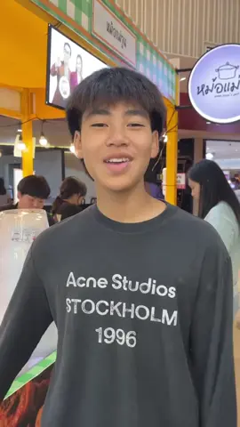 ช่วยแม่ขายของ….. ติดใจเชียงใหม่ละ…… #หม้อแ#หม้อแม่จูนralChiangmaiAirport