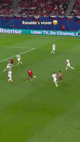 How did he even see this pass?! #EURO2024 #CristianoRonaldo #Ronaldo 