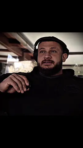 Bazen kalabalıkların içinde yalnızsındır @proteinocean “ALAF10”