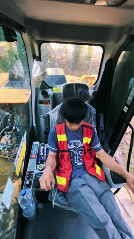 #operator_excavator #cat313lgp #lewatberanda #storyexcavator #pertamaestate 