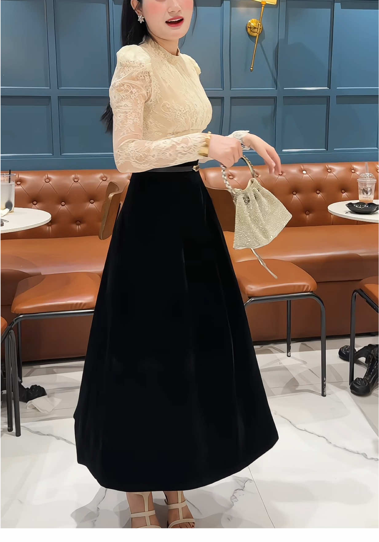 Xinh nhỉ #chanvayxoedangdai #chanvaynhungxoe #thoitrangnu 