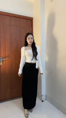 Chân váy basic dễ mang lắm ý
