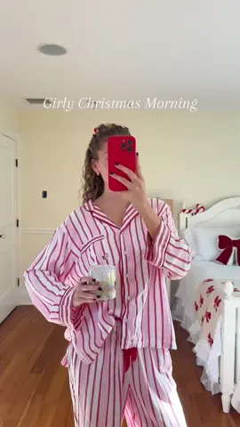 Spend a girly christmas morning with me 🤍🎅🏻🎀 #morningvlog #morningroutine #christmasmorning #timestampsvlog #christmasaesthetic 