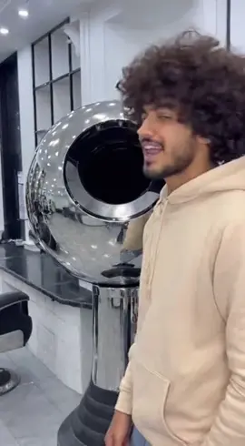 الحلاقين هيقعدو في بيتهم #الحلاق #الحلاقين #اختراعات_وابتكارات 