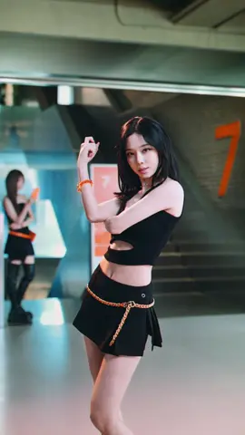 미쟝센 뮤즈 에스파 윈터와 함께한 틱톡 댄스챌린지 D-2🧡️​ ​ 11.3부터 오픈되는 SHINE YOUR SCENE 댄스챌린지 맛보기로 ​ 깔끔하고 시원한 춤선의 윈터의 댄스챌린지 영상 미리 공개합니다💃​ ​ D-2! 틱톡 댄스챌린지에 참여하고 나만의 빛나는 순간을 만들어보세요✨​ @miseenscene_official 계정과 #shineyourscene 해시태그를 꼭 포함해주세요.​ *자세한 SHINE YOUR SCENE 댄스챌린지 일정은 댓글을 확인해주세요. ​ -​ ​ D-2! TikTok Dance Challenge with Mise-en-scène's muse aespa’s WINTER🧡​ ​ Sneak peak of SHINE YOUR SCENE dance challenge opening on 11.3, releasing WINTER’s dance challenge with clean and refreshing moves💃​ ​ D-2! Join the TikTok dance challenge and create your own shining moment✨​ Please tag the @miseenscene_official account and include the hashtag #shineyourscene *Please check the comments for the SHINE YOUR SCENE dance challenge details.