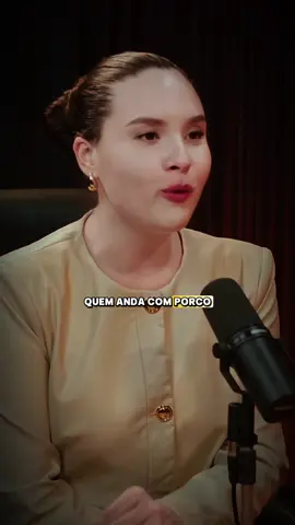 QUEM ANDA COM PORCO DORME NA LAMA #neurociencia #melhorsozinha #inteligenciaemocional #desenvolvimentopessoal 