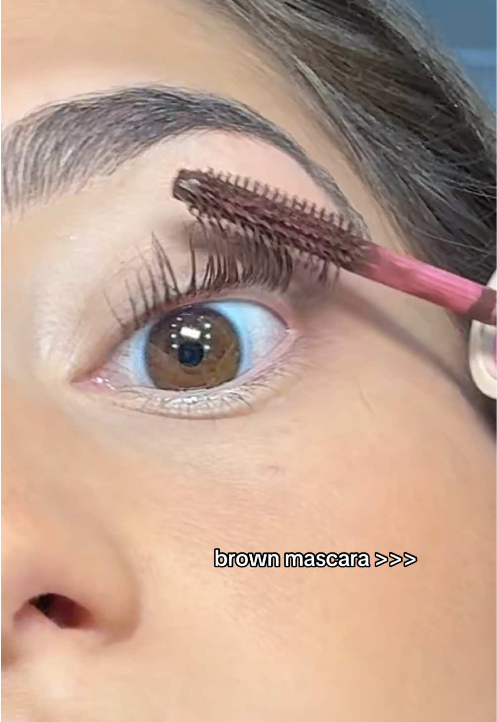 Brown mascara rn is my fave 🤩 #mascara #lashes #brownmascara #imgood #girls 