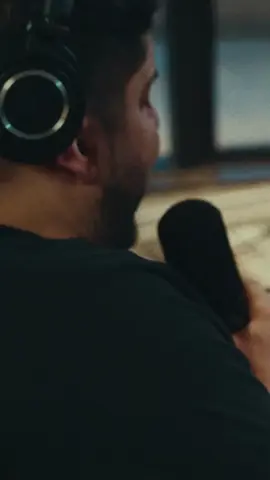 O clipe de Sol nos Olhos já está no ar no YouTube! Corre pra assistir, deixa seu comentário e compartilha com quem tem o Sol nos Olhos! ❤️#jorgeemateus #solnosolhos