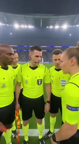 Non mais écouter les arbitres, c’est pas sérieux là  justice pour Marseille😂