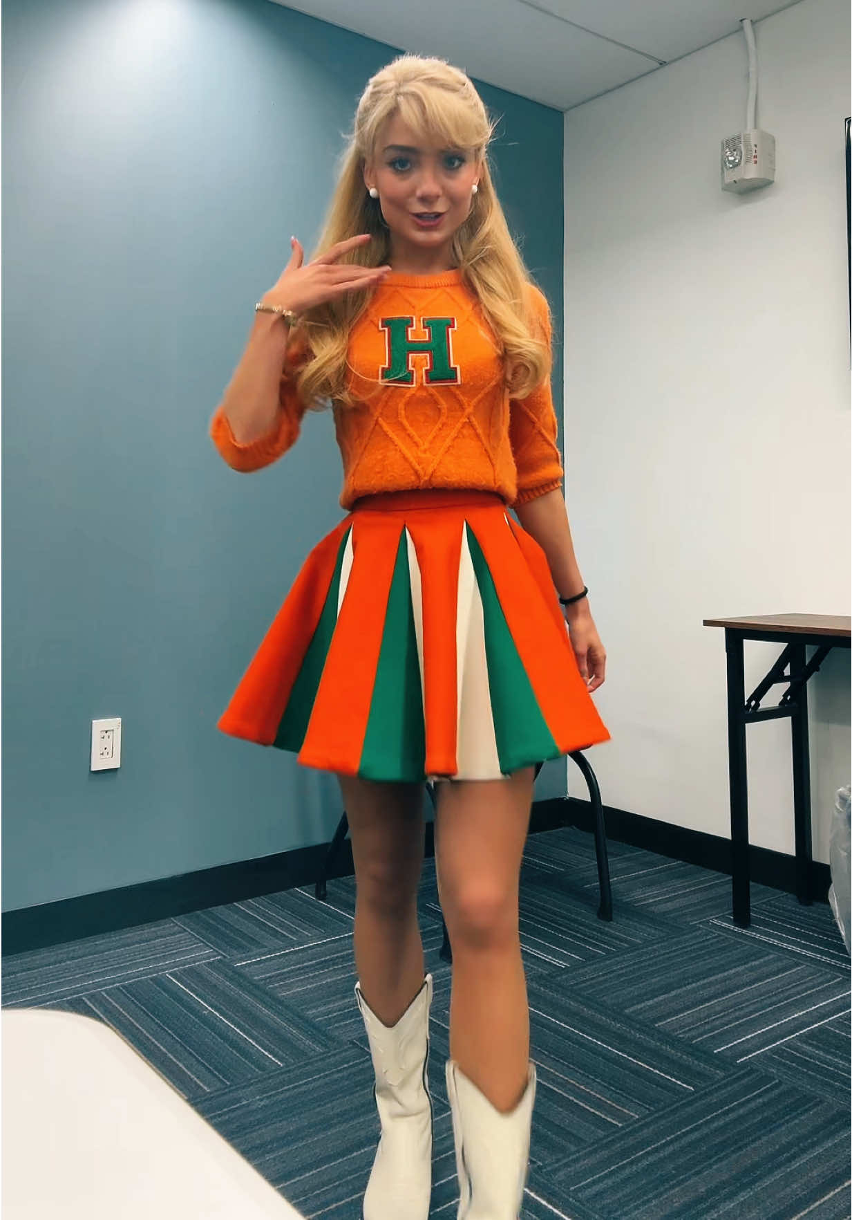 Happy Stranger Things day from young Karen Wheeler! What are your season 5 predictions?🧡🕷️🕸️🐯💚#strangerthings #strangerthings5 #karenwheeler #fypシ #broadway @Stranger Things On Stage @Netflix @Stranger Things 