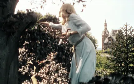 Love this movie 🙏🏻 // some effects were ib @furys＊/ PJ File and sfx in bio #missperegrineshomeforpeculiarchildren #MissPeregrinesHomeforPeculiarChildrenedit #aftereffectsedit #strikehardsoc 