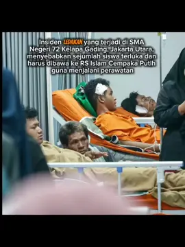 Insiden ledakan yang terjadi di SMA Negeri 72 Kelapa Gading, Jakarta Utara, menyebabkan sejumlah siswa terluka dan harus dibawa ke RS Islam Cempaka Putih guna menjalani perawatan. kondisi korban Ledakan sman 72 kelapa gading, jakarta utara #sma72kelapagadingjakartautara #sman72kelapagading #ledakan #ledakansma72 #kondisikorbanledakan 