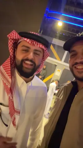 جماهير ابو شايع وينكم؟ #بوزو #شونق #sxb 