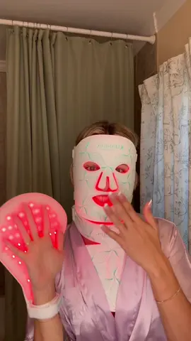 Red Light Therapy ASMR … all in the name of skincare and rejuvenation, baby!  #gifted by @omniluxled 🫶🏼 #redlighttherapy #skincare #skincaretok 
