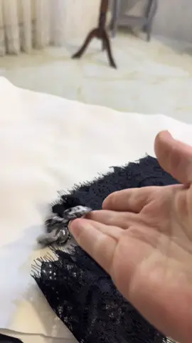 عباية رسمية بتطعيم دانتيل فرنسي 🪡 #تصميمي #خياطة_ابداع #اكسبلور #تصويري 