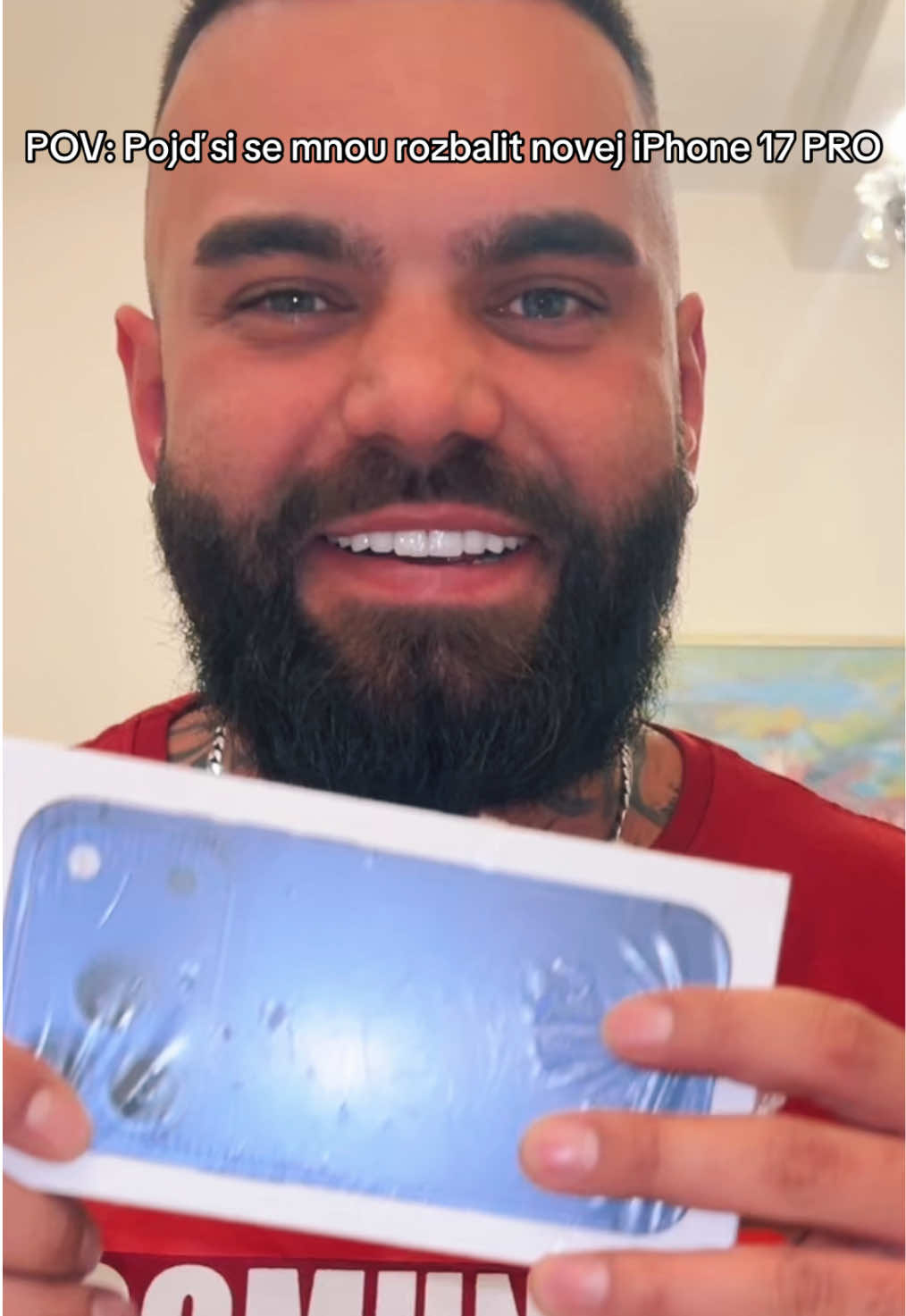Je to tadyyyyy 🤩😭 Konečně mám novej telefon !!!! #iphone17pro #iphone #unboxing #Vlog #fyp 
